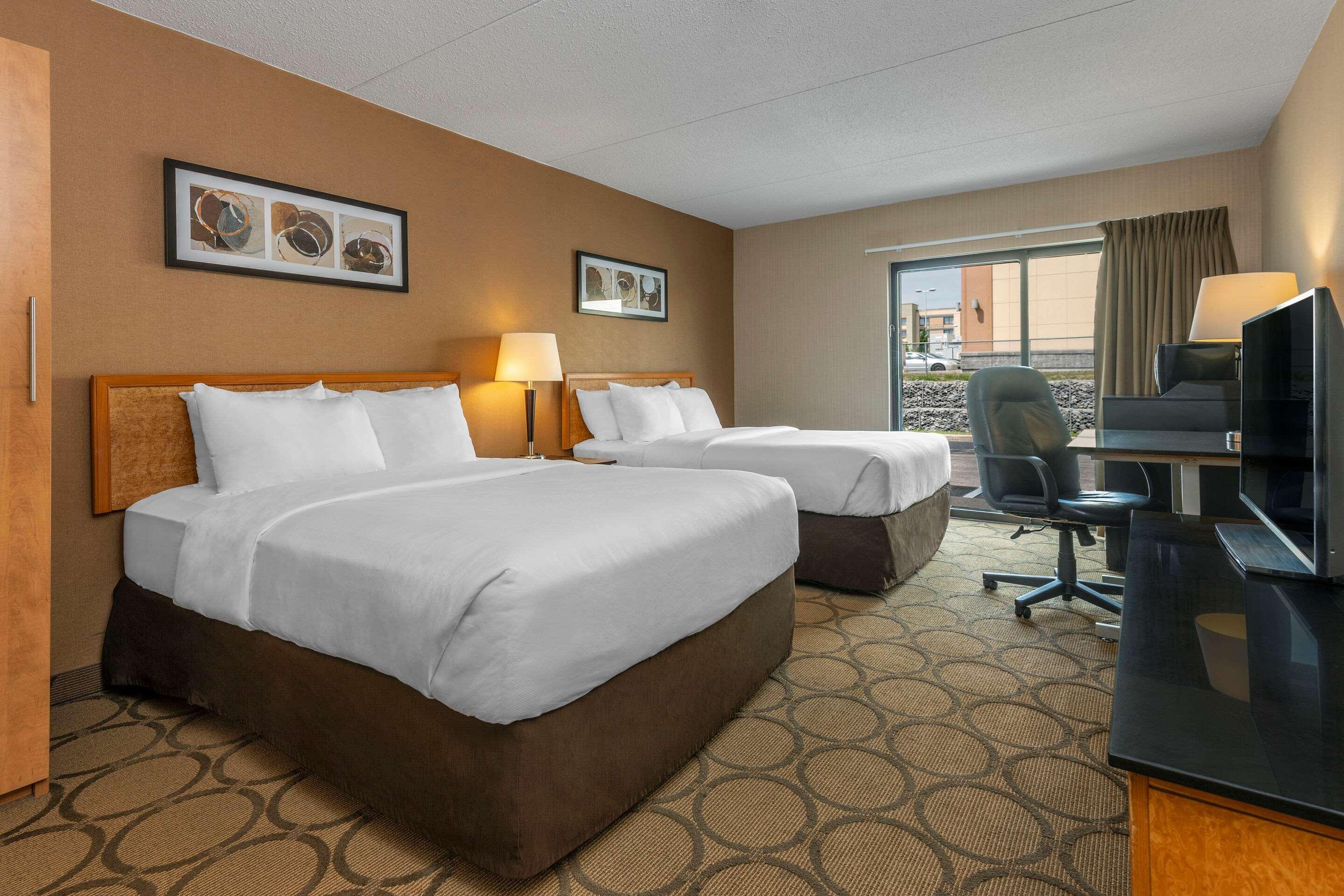 Comfort Inn Cobourg Buitenkant foto