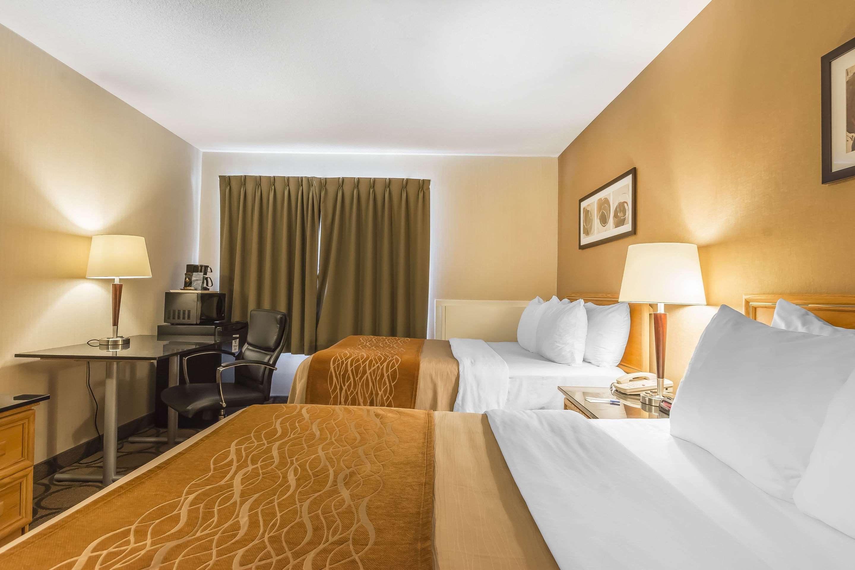 Comfort Inn Cobourg Buitenkant foto