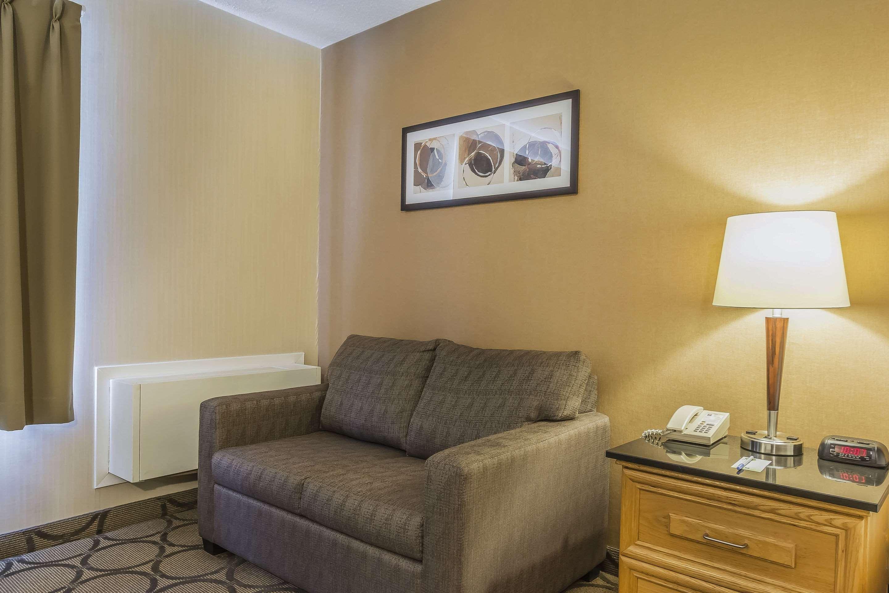 Comfort Inn Cobourg Buitenkant foto
