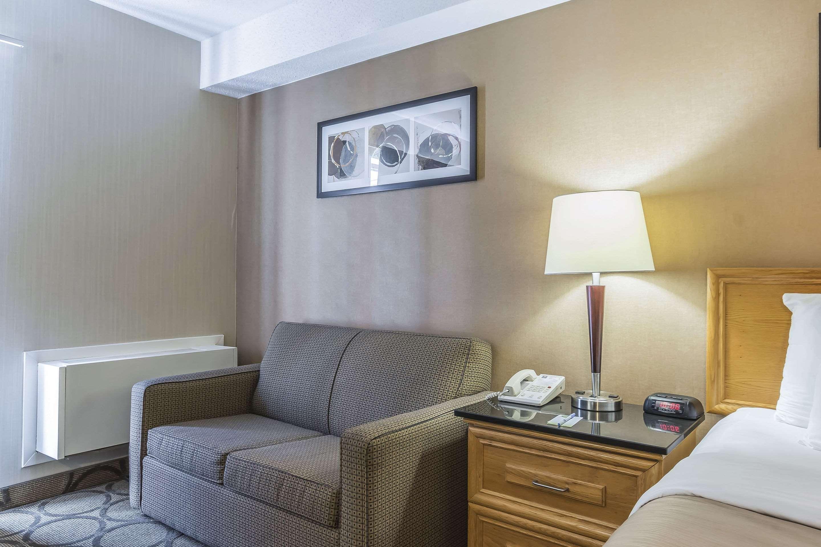 Comfort Inn Cobourg Buitenkant foto