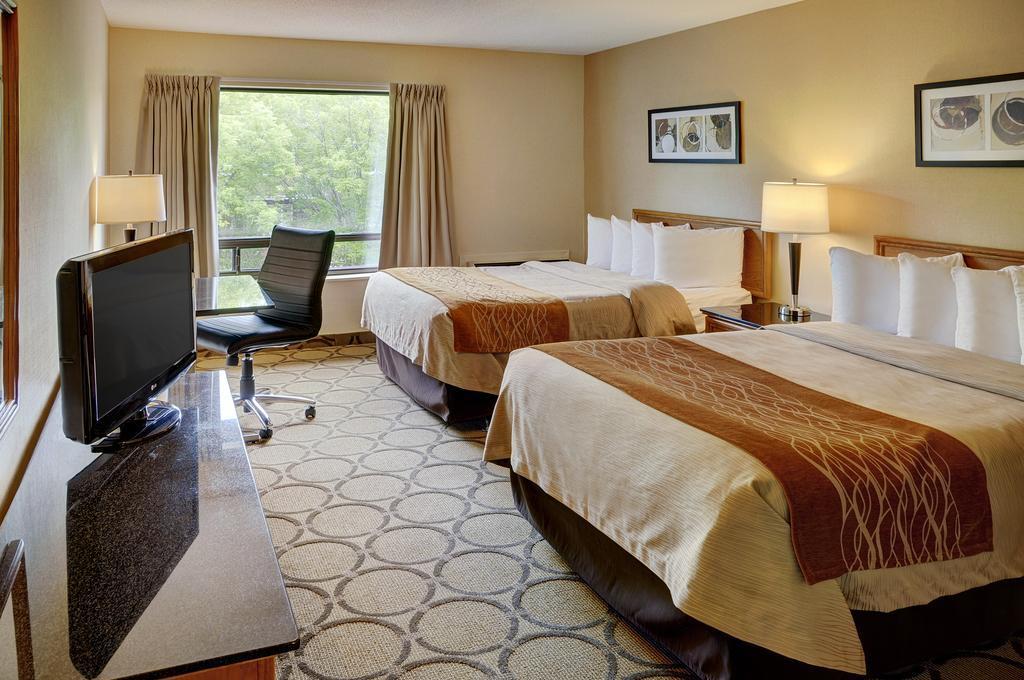 Comfort Inn Cobourg Buitenkant foto