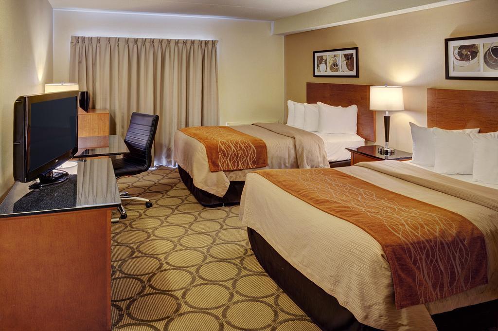 Comfort Inn Cobourg Buitenkant foto